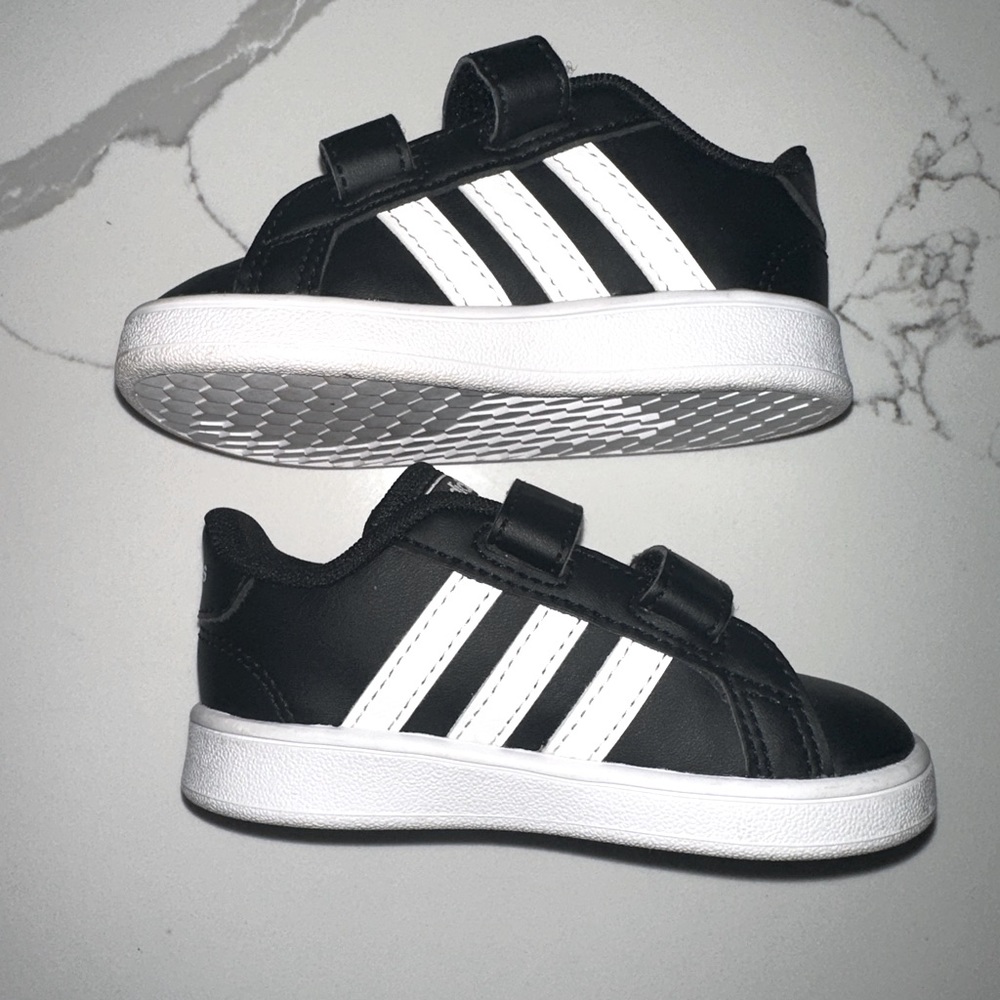 Toddler Adidas Velcro Shoes